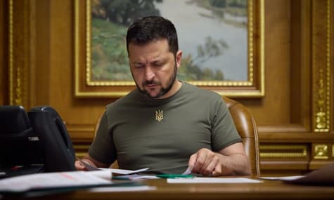 Зеленский подписал закон о признании образования, полученного на оккупированных территориях