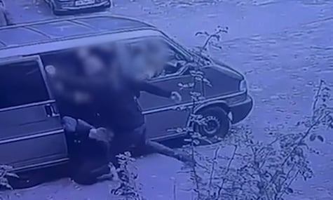 Експоліціянтів судитимуть за побиття чоловіка біля ТЦК в Києві