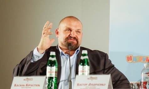 Мужчина из Николаева угрожал народному депутату Вирастюку убийством. Злоумышленника задержали