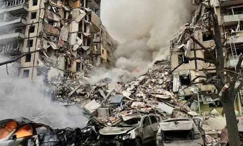 В Днепре в результате попадания ракет погибли 9 человек, десятки раненых, среди которых — дети (ОБНОВЛЕНО)