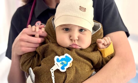 В Україні вперше провели АВО-несумісну трансплантацію печінки чотиримісячній дитині