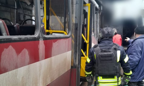 Наслідки російської атаки на маршрутку в Херсоні