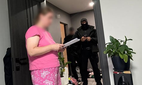 На Київщині працівниця банку переказувала собі гроші померлих клієнтів — слідство