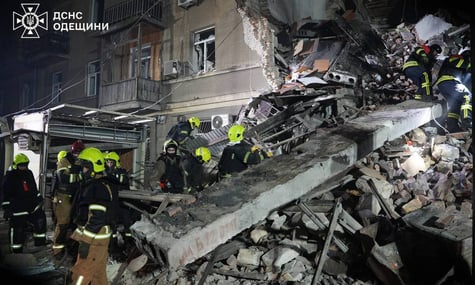 В Одесі з-під завалів дістали тіло другого загиблого внаслідок атаки рф