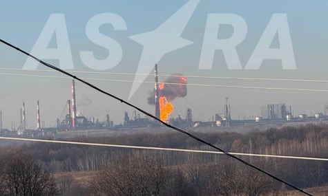 В Уфі після атаки дронів горить нафтопереробний завод — медіа