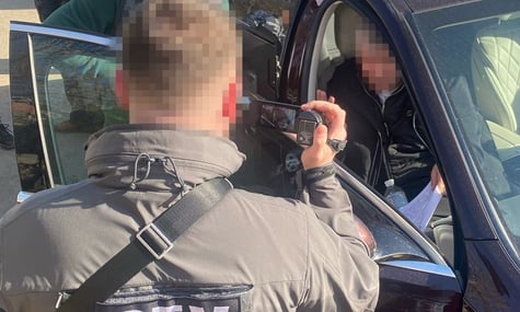 В Одесі посадовців міськради підозрюють у привласненні майже 50% коштів, виділених на поховання військових