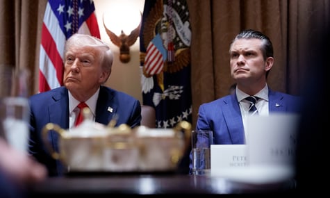 Призупинення допомоги Україні було усним наказом Гегсета. Трамп нібито про нього не знав — Reuters