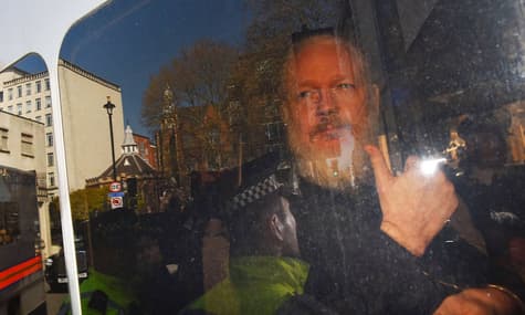 «Громадське.Світ»: Арешт Ассанжа, пожежа в Нотр-Дамі та нова дата Brexit