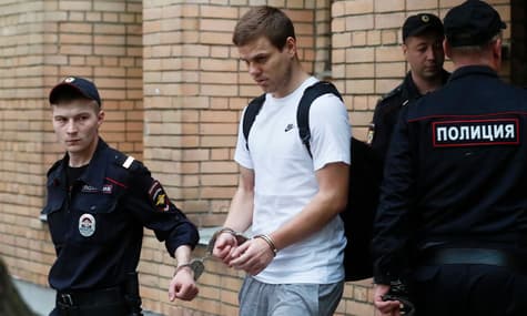 У Росії футболістів Кокоріна і Мамаєва відправили до в’язниці за побиття чиновників