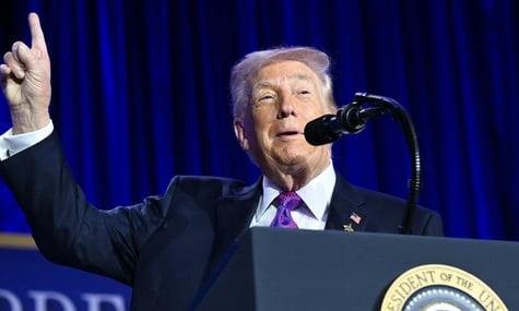 Демократи хочуть знищити фонд Трампа на $1,8 млрд, які він «відсудив» у власного уряду