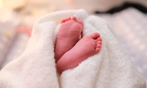 Іспанка вимагає три мільйони євро у влади за те, що її переплутали з іншою новонародженою 19 років тому