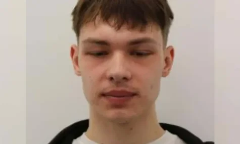 21-річний українець Ілля Білик, який визнав провину у вандалізмі щодо мечетей у Лондоні 21-річний українець Ілля Білик, який визнав провину у вандалізмі щодо мечетей у Лондоні
