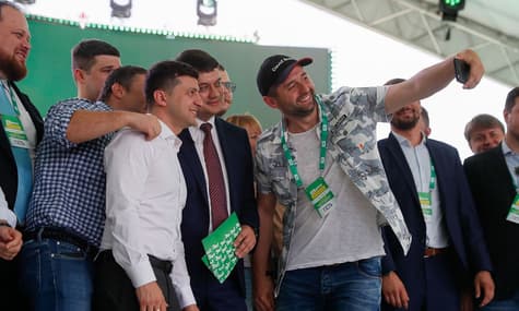 «Нині вже»: екологічна аварія, спортсмени, співаки та 1+1 у парламенті