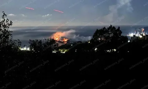 По танкеру та портовому терміналу в Туапсе вдарила СБУ: туди влучили 5 безпілотників