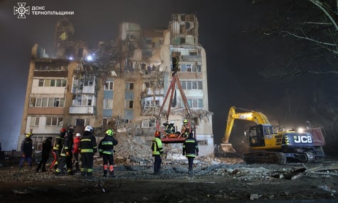 Багатоповерхівка у Тернополі після російського удару 19 листопада