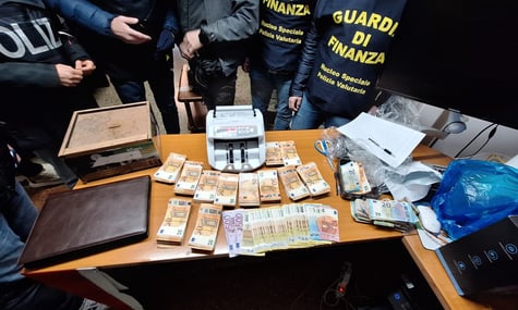 Італійські поліціянти затримали 9 підозрюваних у передачі ХАМАСу близько 7 мільйонів євро