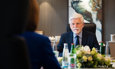 Президент Чехії Павел закликав НАТО «показати зуби» у відповідь на провокації росії — Guardian