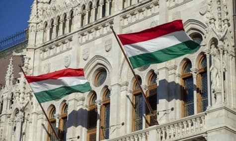 Венгрия предлагает разделить пакет помощи Украине на €50 млрд от ЕС — Bloomberg