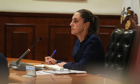 Президентка Мексики зазнала домагань від невідомого чоловіка на вулиці, коли вона спілкувалася з натовпом