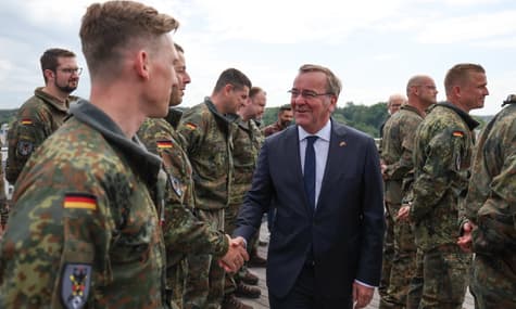 Германия не будет отправлять своих военных в Украину, но должна быть готова воевать до 2029 года — Писториус