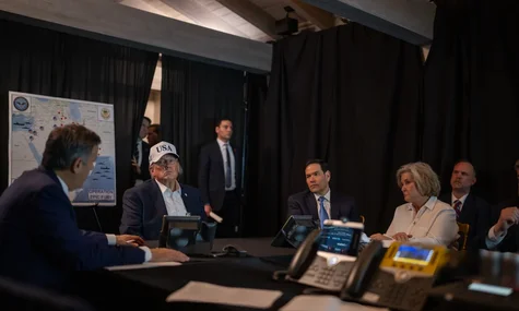 Трамп заявив, що країни, які постраждали від блокади Ормузької протоки, мають «самі йти і забирати свою нафту»