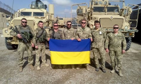 Українські військові, які були частиною місії НАТО в Афганістані, повернулися додому