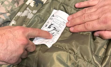 Міноборони принесло куртки з Туреччини антикорупційній раді, щоб показати, що вони точно не літні