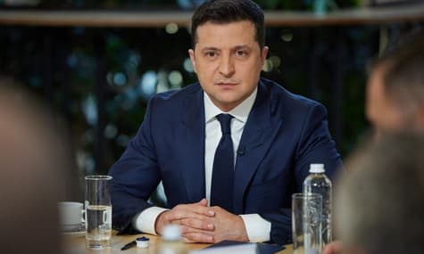Економічний паспорт українця, квартири ветеранам й утеплення будинків: що анонсував Зеленський у Раді