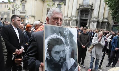 У Львові поховали співзасновника мистецького об’єднання «Дзиґа» Іващишина