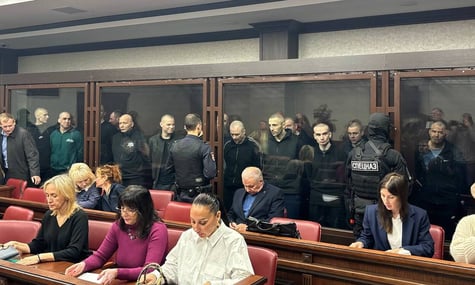 Суд над 15 українськими військовополоненими з батальйону «Айдар» у російському Ростові-на-Дону Суд над 15 українськими військовополоненими з батальйону «Айдар» у російському Ростові-на-Дону
