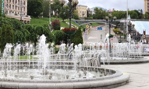 У Києві на День міста запрацювали фонтани