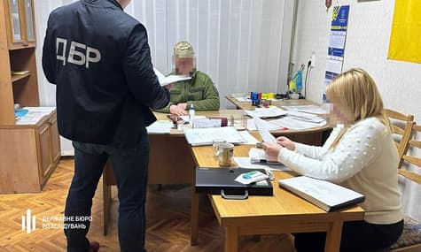 За взятки помогал уклониться от мобилизации: в Харькове перед судом предстанет офицер военкомата