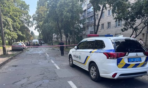 У Києві підозрюваний у злочині підірвав квартиру: постраждали поліціянти (ДОПОВНЕНО)