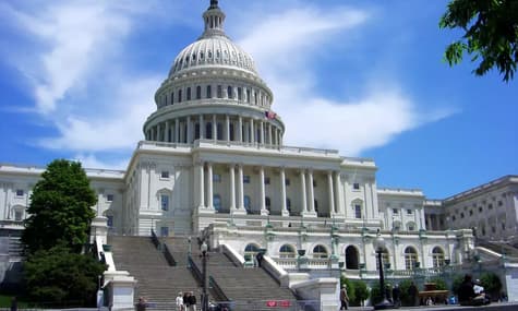 Сенат США відклав канікули, щоб проголосувати за законопроєкт про допомогу Україні