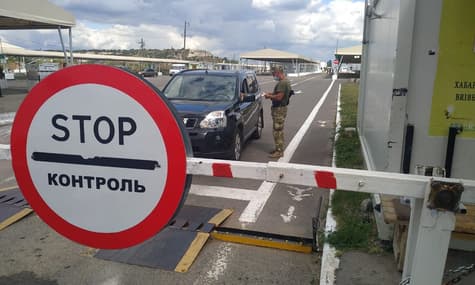 На Донбасі КПВВ переходять на осінній режим роботи