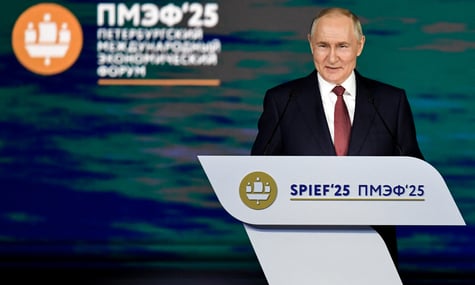 Уряд путіна виділяє $26 мільярдів на боротьбу зі старінням. Там уже друкують органи та вирощують свиней — WSJ
