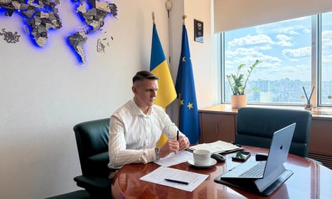Звинуватила у візитах до «музи» за бюджетні кошти. Голову адміністрації судноплавства відсторонили на час перевірки заяв депутатки Скороход
