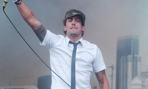 В убивстві вокаліста рок-гурту Lostprophets, засудженого за педофілію, підозрюють його співкамерників