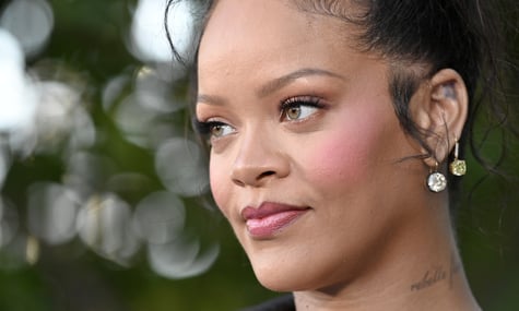 Будинок Ріанни в Лос-Анджелесі обстріляли зі штурмової гвинтівки