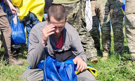 Из плена вернули еще 45 украинских военных и двух гражданских