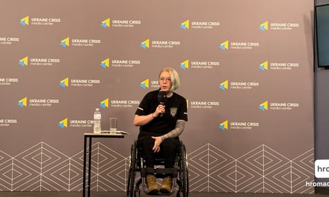 Засновниця та очільниця «Госпітальєрів» Яна Зінкевич під час брифінгу в «Українському кризовому медіацентрі», Київ, 1 травня 2026 року
