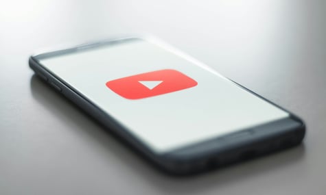 YouTube заблокував для українців канали російської журналістки Латиніної та ексдепутата Балашова