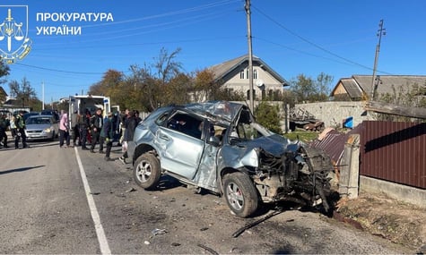 Автомобіль Hyundai Tucson, яким керував 23-річний учитель образотворчого мистецтва