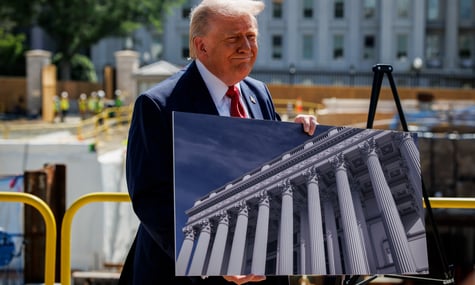 Трамп обіцяє створити у своїй бальній залі порт для «необмеженої» кількості дронів