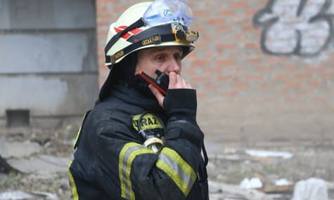 россияне снова атаковали ракетами Харьков: частично разрушена жилая шестиэтажка в центре города