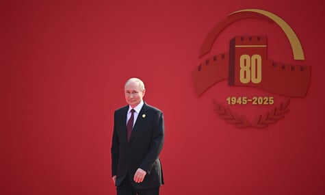 путин мог находиться в Сочи, когда этой ночью город атаковали дроны — росСМИ