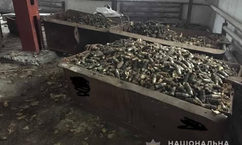 На Дніпропетровщині виявили 15 тонн детонаторів до великокаліберних снарядів