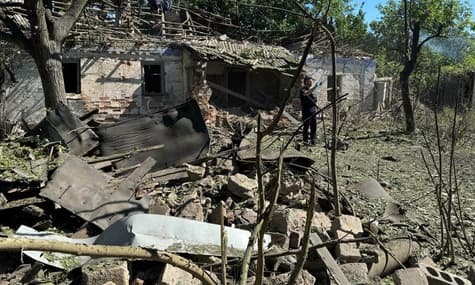 россияне сбросили авиабомбу на Селидово: двое погибших, есть раненые
