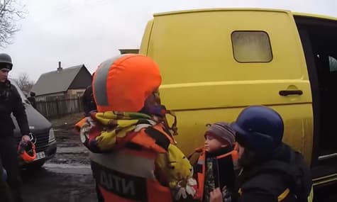 За неделю из пяти населенных пунктов Донецкой области эвакуировали всех детей — ОВА