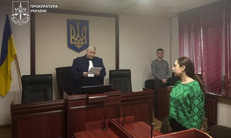 Суд над підлітками, які у липні 2025 року зґвалтували та пограбували 46-річну жінку Суд над підлітками, які у липні 2025 року зґвалтували та пограбували 46-річну жінку